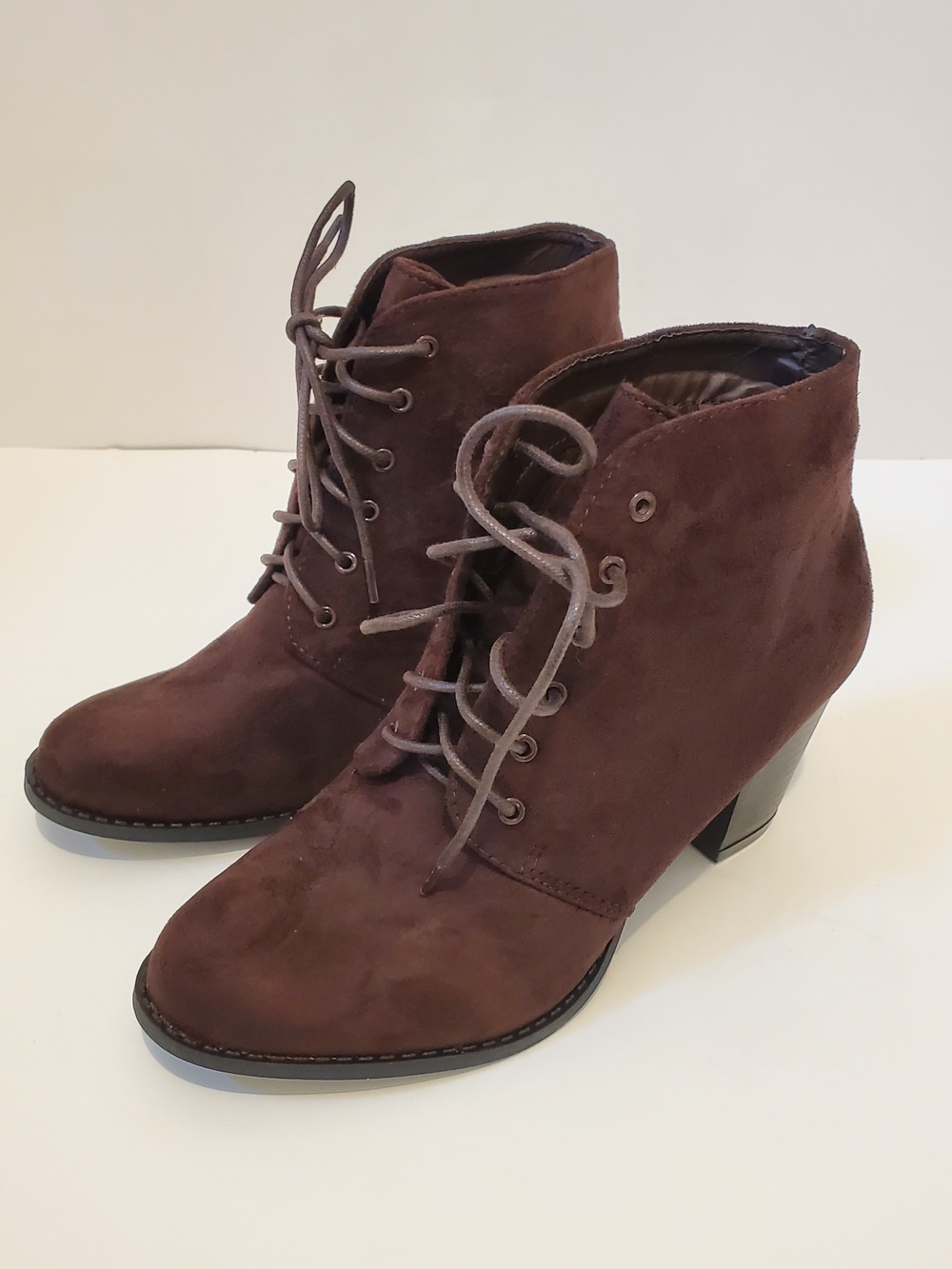 Women’s Lace-Up Suede Ankle Boots in Brown